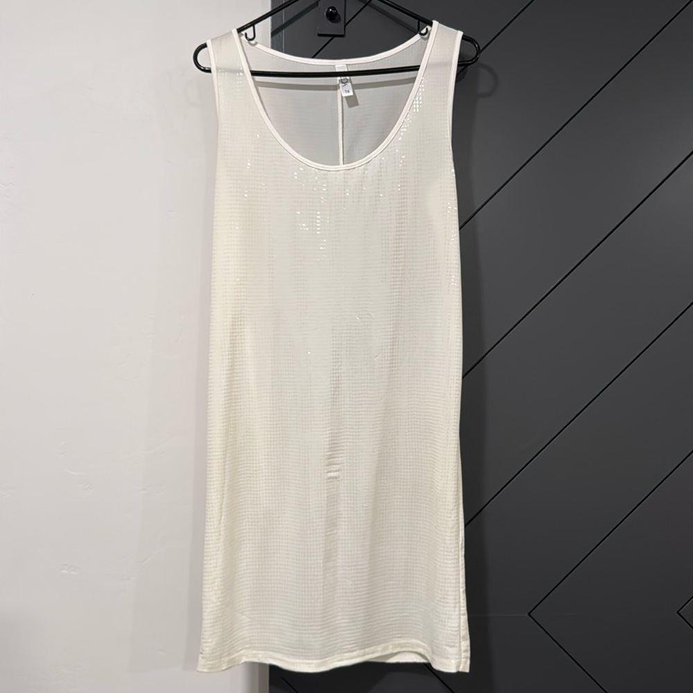 Deca Paris cream sequin dress. Sz T4